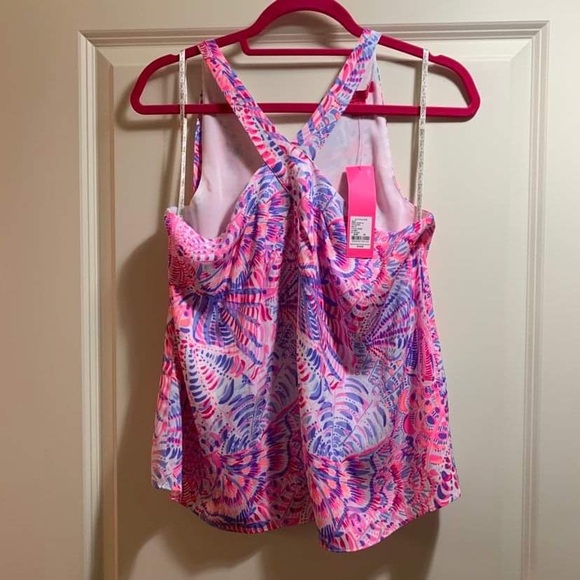 Lilly Pulitzer Tops - NWT Lilly Pulitzer Rory top size xs